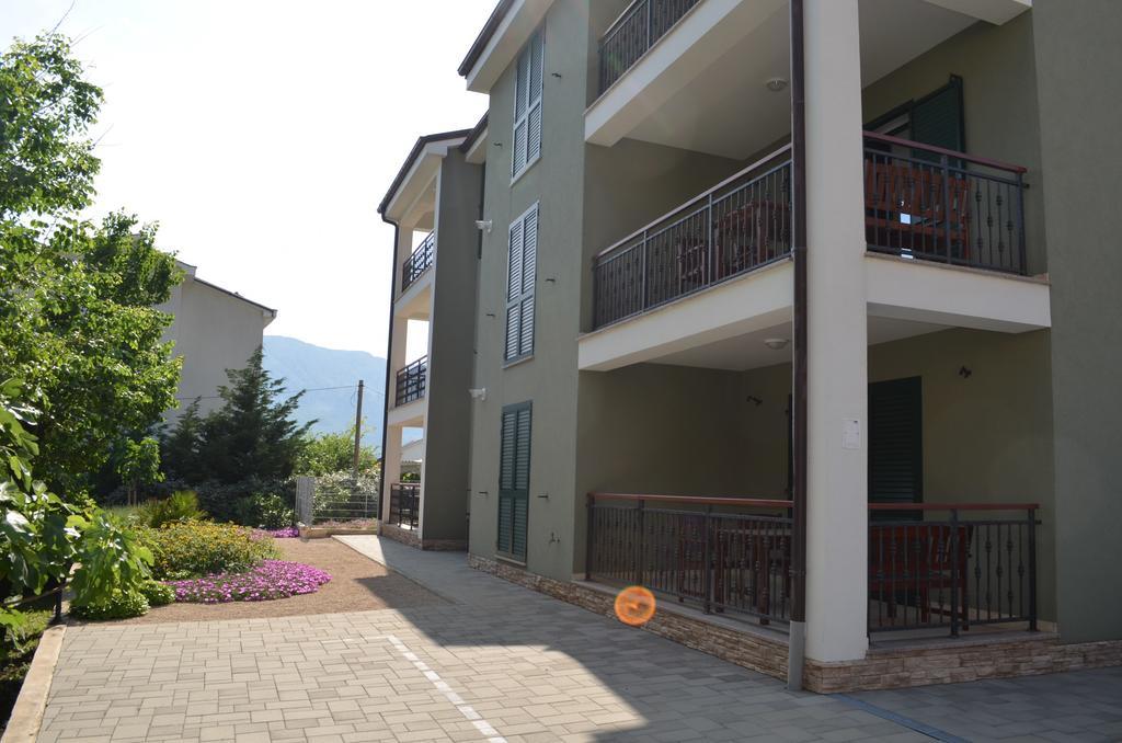 Apartments Soldo Baska  Bagian luar foto